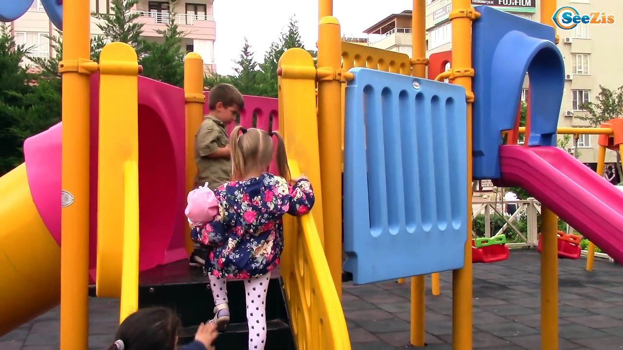 Кукла Беби Борн и Ярослава на прогулке. Видео д...
