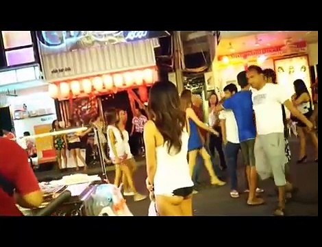 Pattaya 2014 Girls Walking Street