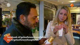 Dionne Stax in Geloof en een Hoop Liefde op 28 april 2016 Land van Cuijk Boxmeer met vriendinnen en moeder stamkroeg