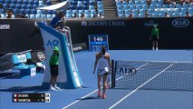 Open d’Australie : Océane Dodin signe le point le plus improbable du début de tournoi.