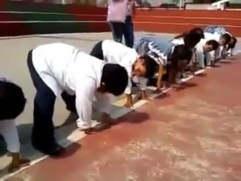 There's Always That One Kid Who Turns Around In A Race