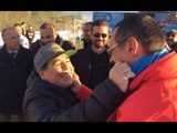 Napoli - Maradona nel centro sportivo degli azzurri, abbraccio con Sarri (19.01.17)