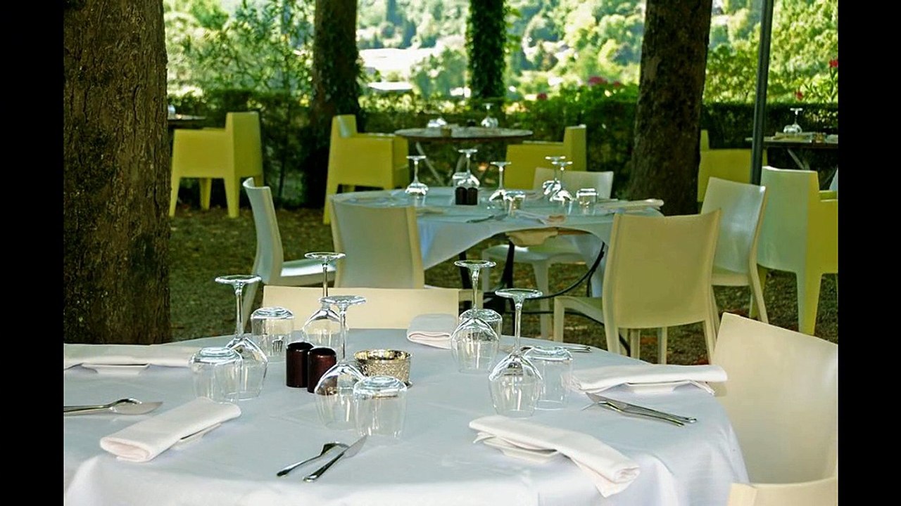 A table au restaurant la Cigogne