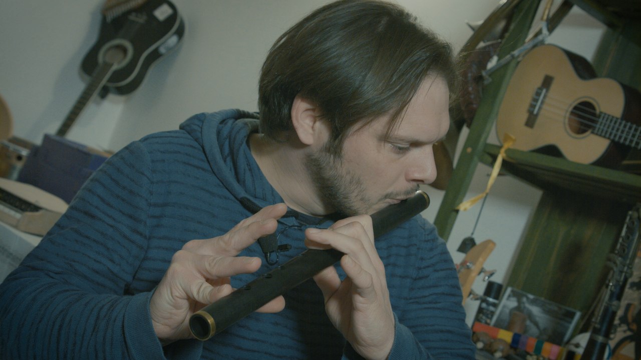 Antoine Malot facteur d'instruments traditionnels