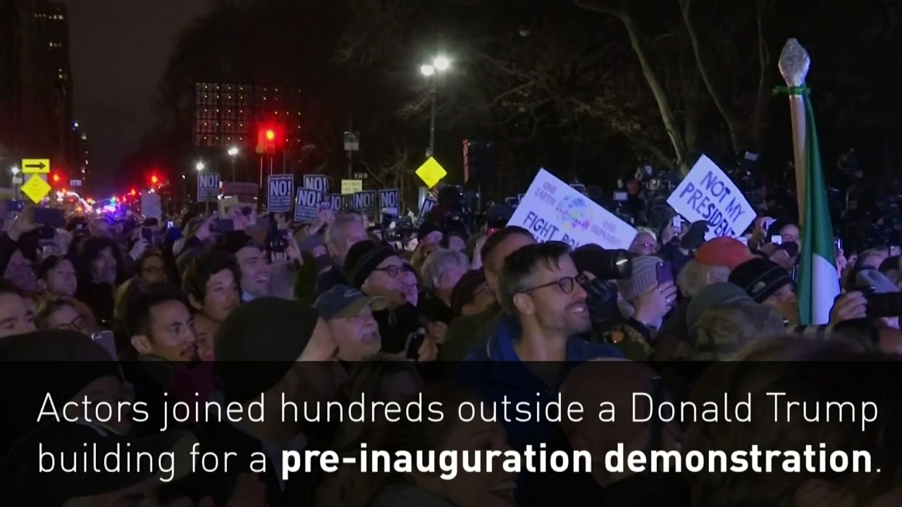 Alec Baldwin mocks Trump at protest