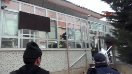 Konya'da Caminin Girişinin Çatısı Çöktü