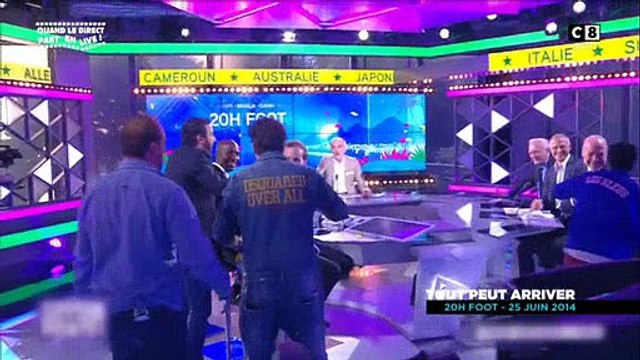 En plein direct, Cyril Hanouna, Jamel Debbouze et Michaël Youn font une intrusion dans 20h foot sur iTélé - Regardez