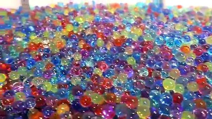 The Amazing Spiderman - ORBEEZ BATH EXPLOSION - SPIDERMAN & SPIDERBABY !!