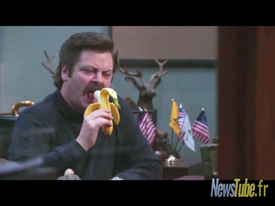 Quand tu te forces à manger un fruit pour ta santé