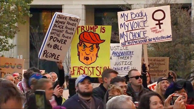 Trump’s swearing-in ceremony fails to draw crowds