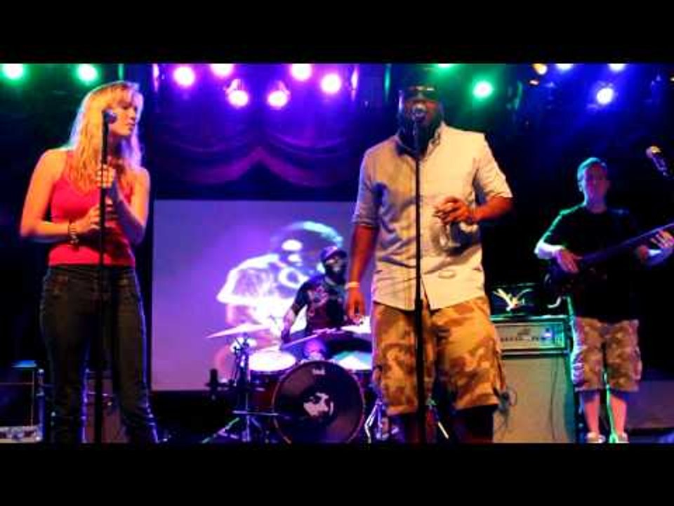 GrungeCake Magazine: Peter Hadar performs with McKenzie Eddy at the Brooklyn Bowl!