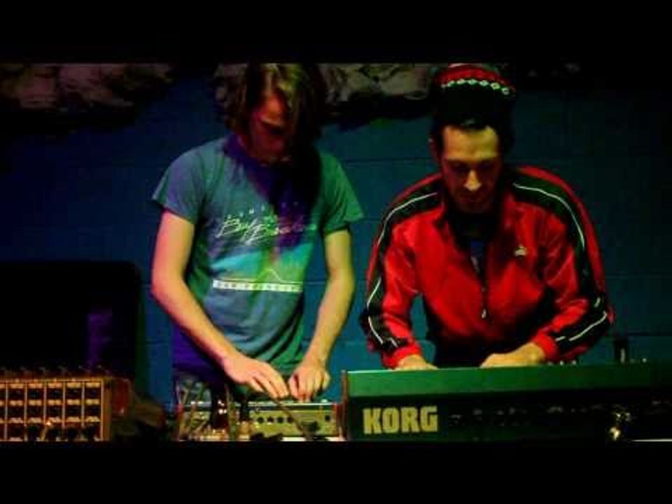 GrungeCake Magazine: Pink Stallone for the Williamsburg Fashion Weekend 2010