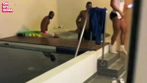 La danse en mode Thug de Marquinhos à la sortie du jacuzzi