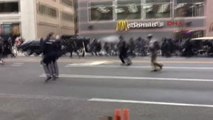 Washington'da Trump Karşıtları Ile Destekçileri Çatıştı, Polis Müdahale Etti
