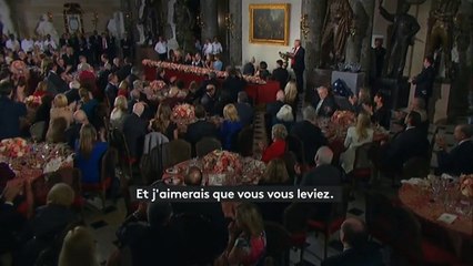 Donald Trump fait applaudir Hillary et Bill Clinton : "J'ai beaucoup de respect pour ces deux-là"