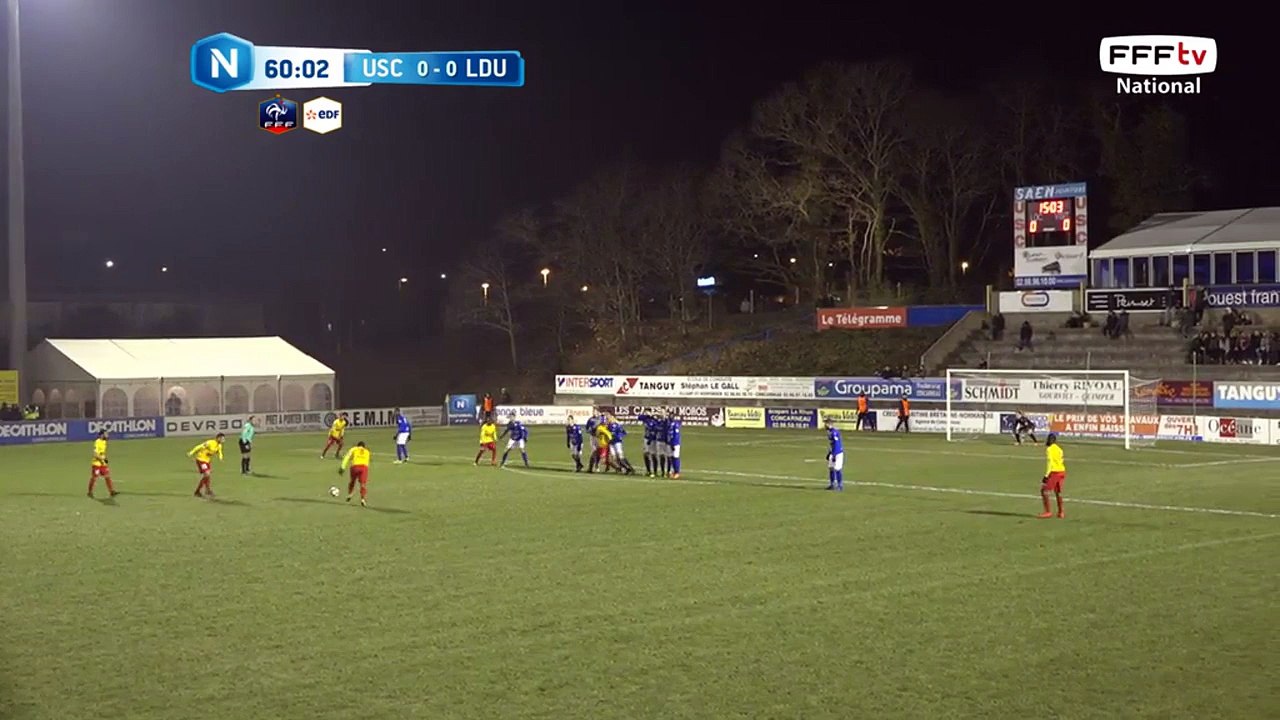 Coup franc de Sbai qui frole le poteau