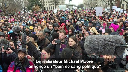 Michael Moore annonce un "bain de sang politique. "