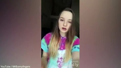 Cô gái lạnh người vì đang hát bỗng có bóng đen chạy vụt phía sau