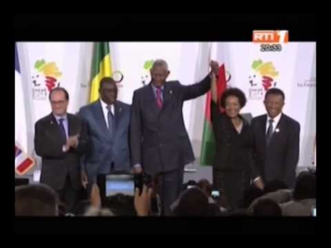 Extrait du JT RTI : Francophonie / Passation de charges entre Abdou Diouf et Michael Jean