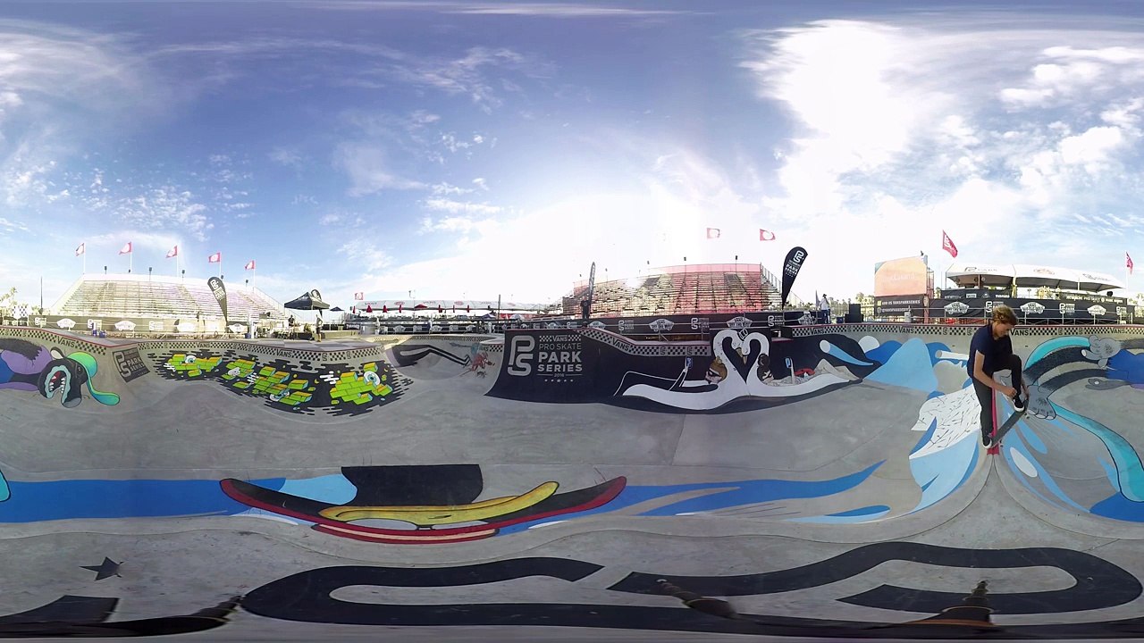 VR skateboard with pro Curren Caples in California-n7dyBq0yWUA