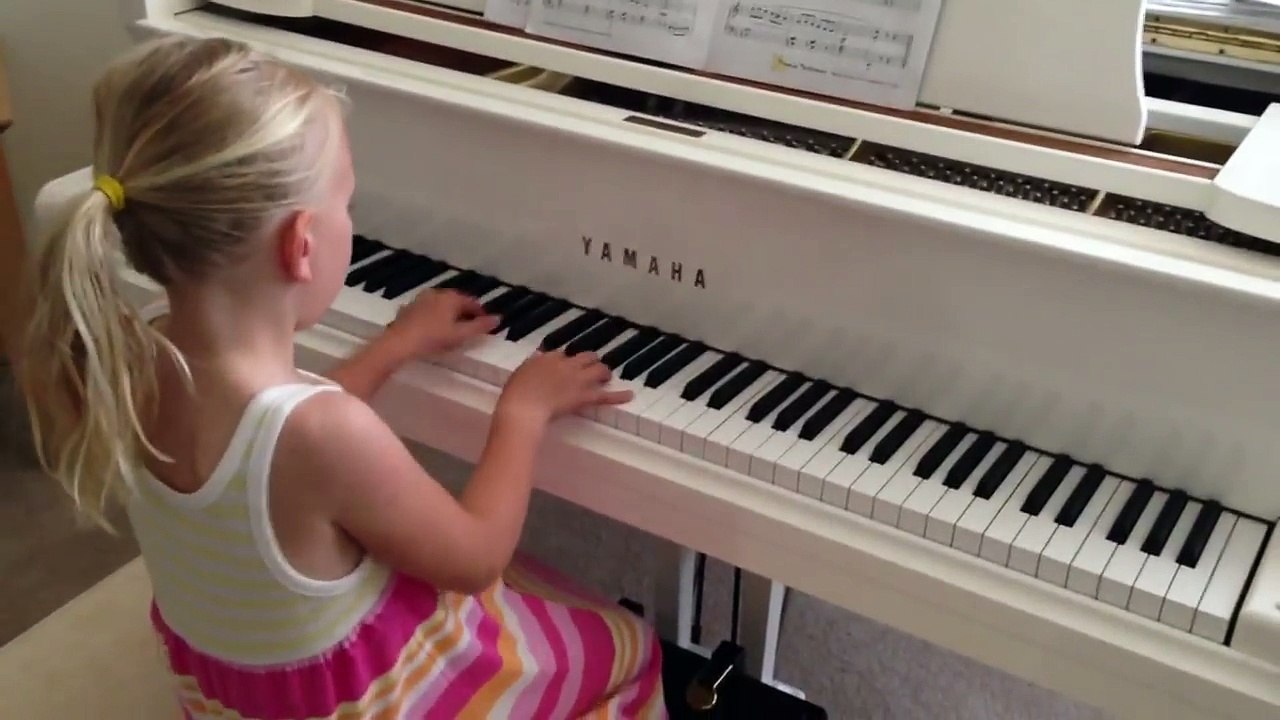 Six Year Old Plays Tarantella--Impressive-LJeYng9uICM