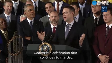 Chicago Cubs 'pardon' Obama for White Sox fandom-T9cRPW9qdJo