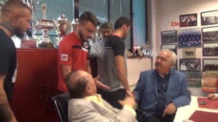 Ilhan Cavcav Yoğun Bakıma Alındı