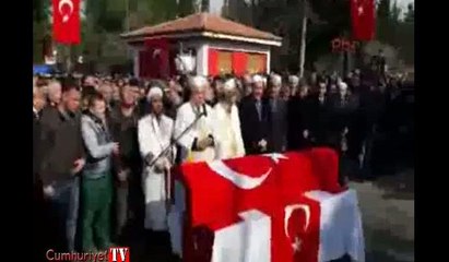 El Bab şehidinin cenaze töreninde protokol isyanı: Ölünce bu adam değerli olur!