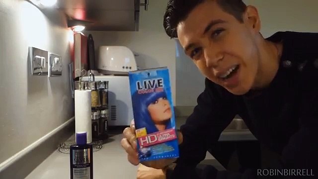 BLUE HAIR DYE SHAMPOO PRANK ON GIRLFRIEND (GOES CRAZY!!!)