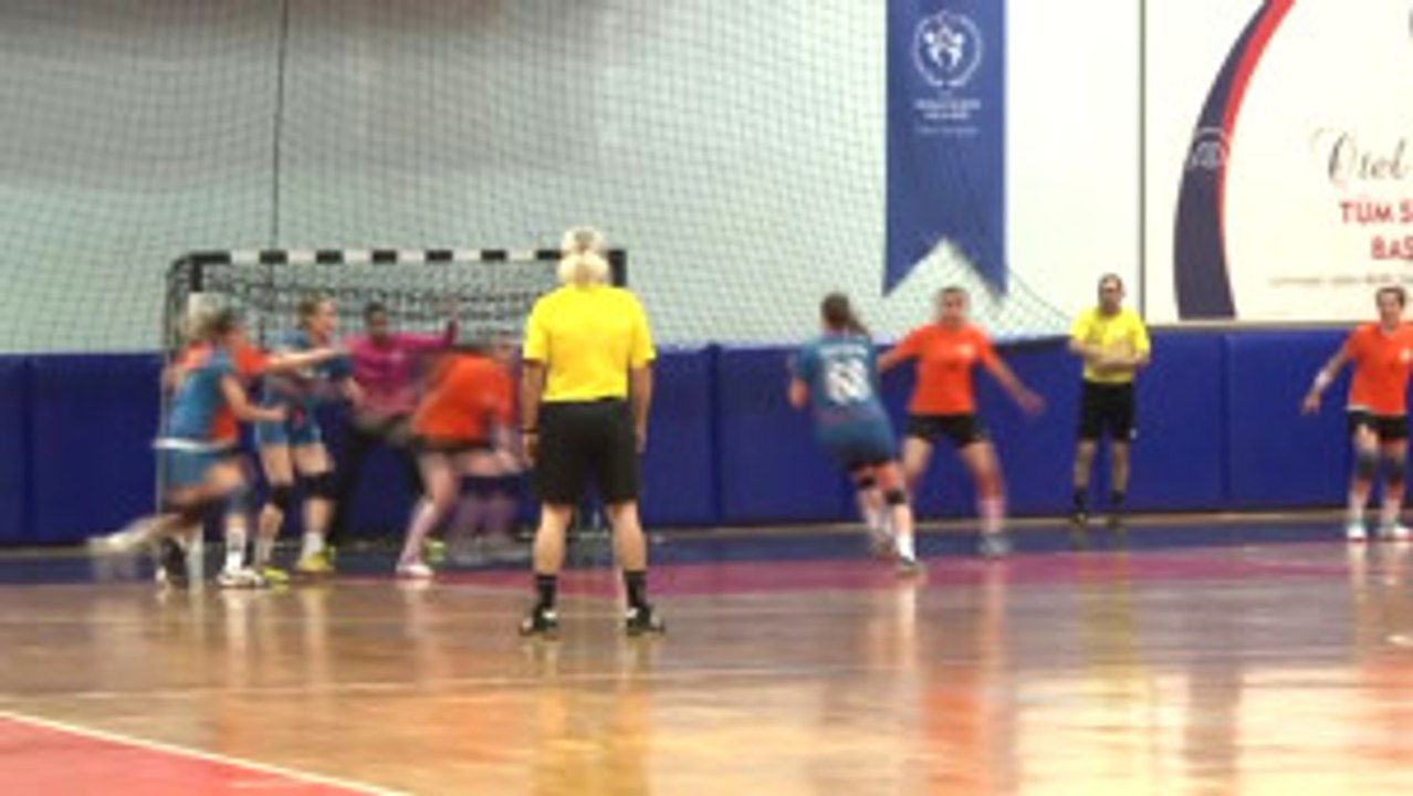Hentbol: Bayanlar Süper Lig - Artsam Koleji: 24 - Aksaray Belediyesi: 26