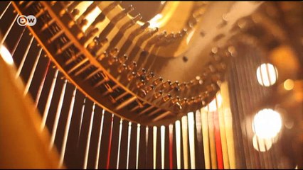 Top five of fashion made from unusual materials | Euromaxx