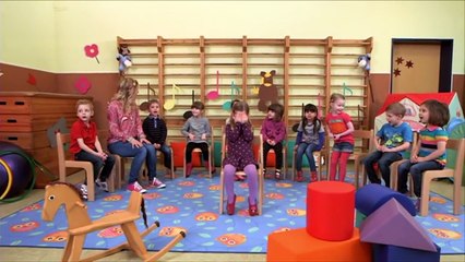 Im Keller ist es duster - Singen, Tanzen und Bewegen _ Kinderlieder-yWwrbwwrR7o