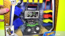 Monster Jam Crash & Carry Arena! Hot Wheels Monster Truck Grave Digger Splits Van and Flattens Cars