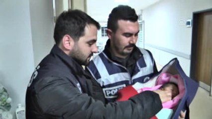 Şüpheli Paket Sanılan Pusetten Bebek Çıktı - Van