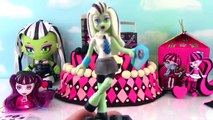MONSTER HIGH Play Doh Surprise Cake! McDonalds HAPPY MEAL Toys!