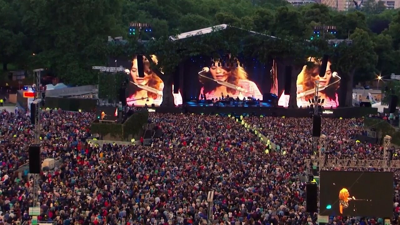 Carole King - Tapestry Live From Hyde Park - Natural Woman _ Sky Arts-BA-7vSD23Z0