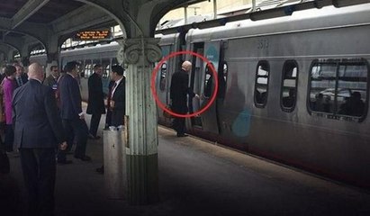 Joe Biden görevini devrettikten sonra evine trenle döndü