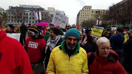 Labor sings in the streets No KKK No Fascist USA No Trump!!! DisruptJ20 protest-Ko4hML32XvA