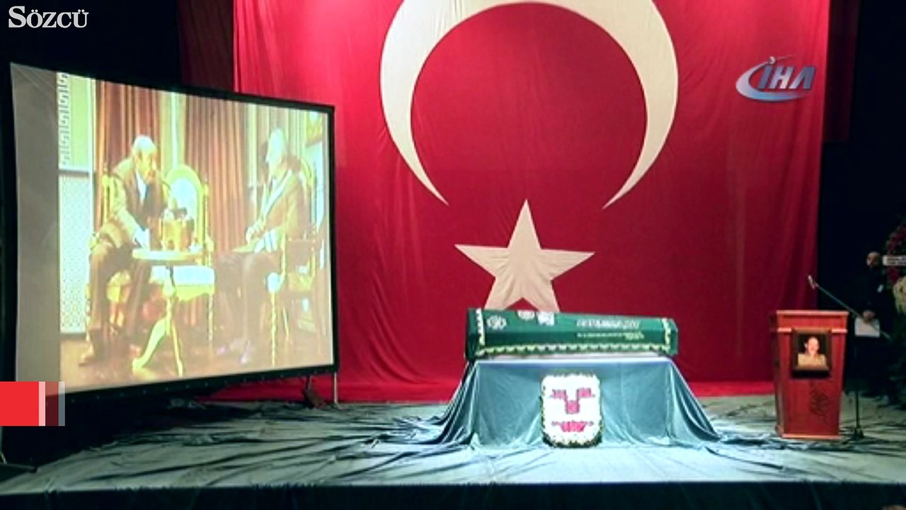 Usta oyuncu Ayberk Atilla için Kerem Yılmazer Sahnesi'nde tören düzenlendi