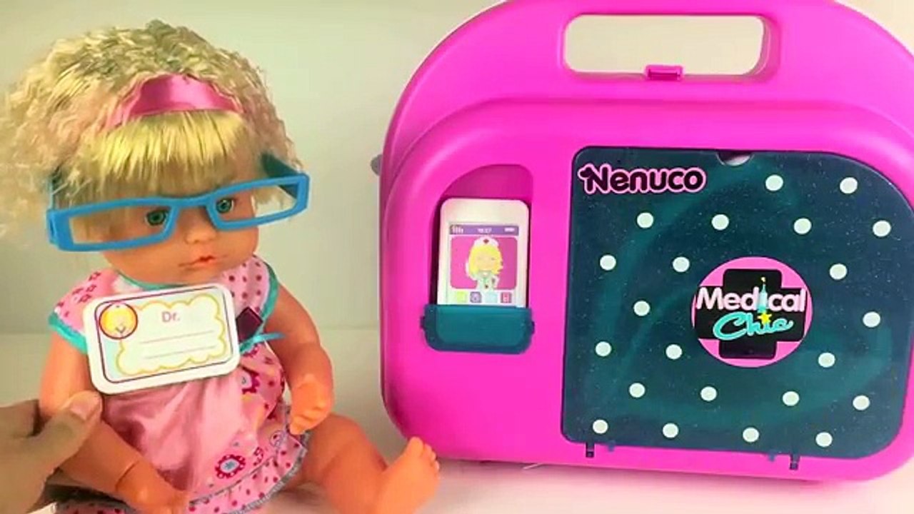 Baby Born Nenuco Hacer Pis Cambiamos Pañal Bañamos Bebé Médico con Peppa Pig Peluquería Restaurante