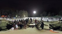 Freezing Waters - Russians take icy dip on Epiphany (360 Video)-1lYWgoskktU