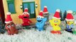 Sesame Street Cookie Monster Elmo Oscar The Grouch Snuffy Build Play Doh Snowman Christmas
