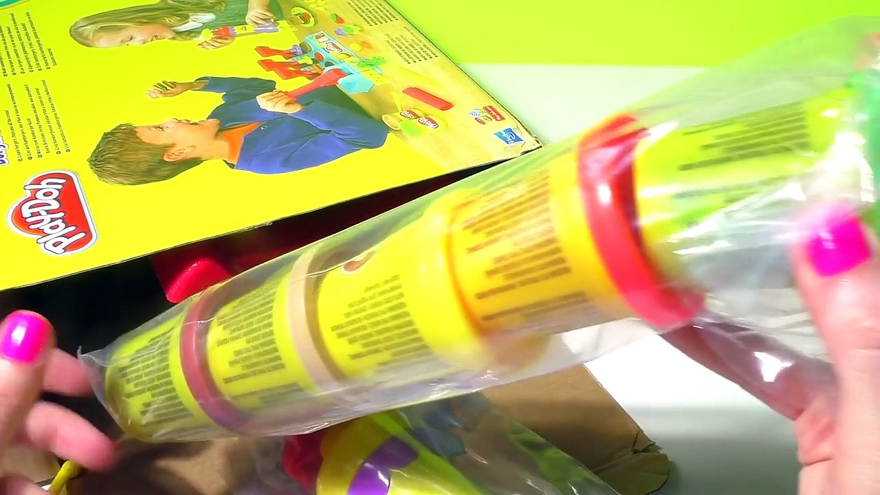 Play-Doh Burger Builder Hamburger Playdough Doh Food Cooking Games Kitchen PlaySet Kids Fun Toys