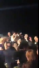 تداول فيديو لشيرين من حفل زفاف عمرو وكنده تسخر فيه من مطرب كبير : راحت عليه