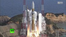 RAW - Rocket carrying Himarari-9 satellite launched from space center in Japan-2tdJ5JEsb_8