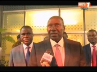 RTI Participation du  premier ministre  au forum économique mondial en Inde