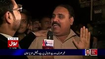PMLN voter announce to vote for PTI in next election - Amir Liquat in streets.