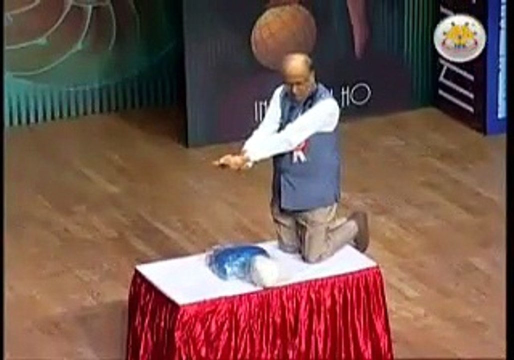 First Aid to Patient under heart attack and goes unconscious