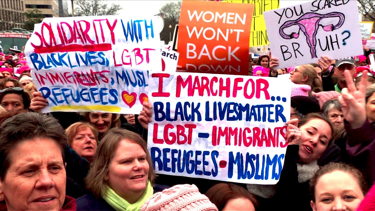 "Marche des femmes": les manifestants envahissent Washington