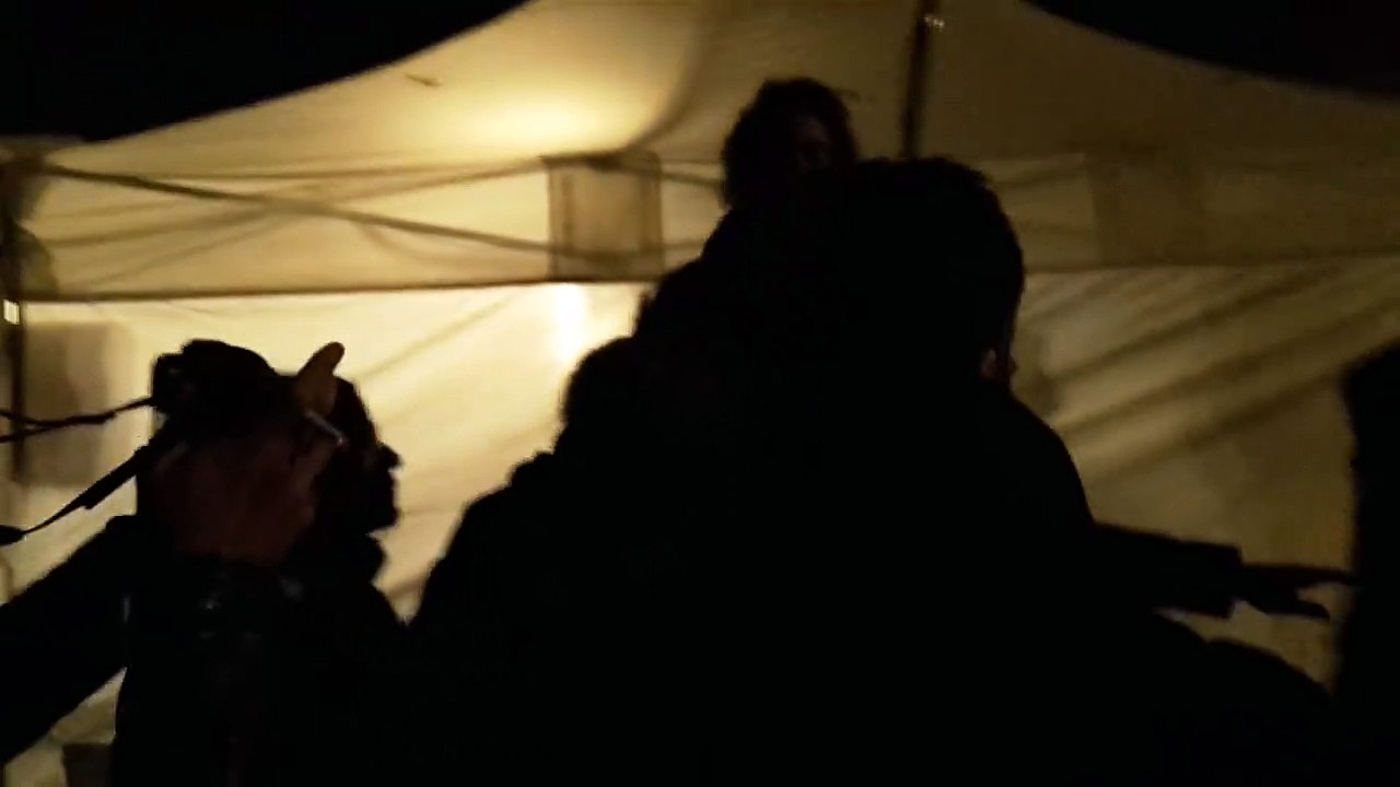 Cyrille Eldin‬ (Le Petit Journal‬‬) VS ‪Quotidien‬ au QG de ‪Benoît Hamon‬ ‪